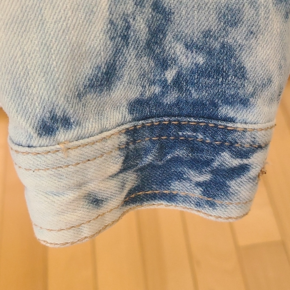 Forever 21 Acid Wash Jean Jacket - Picture 7 of 7
